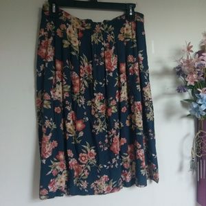 Midi floral skirt